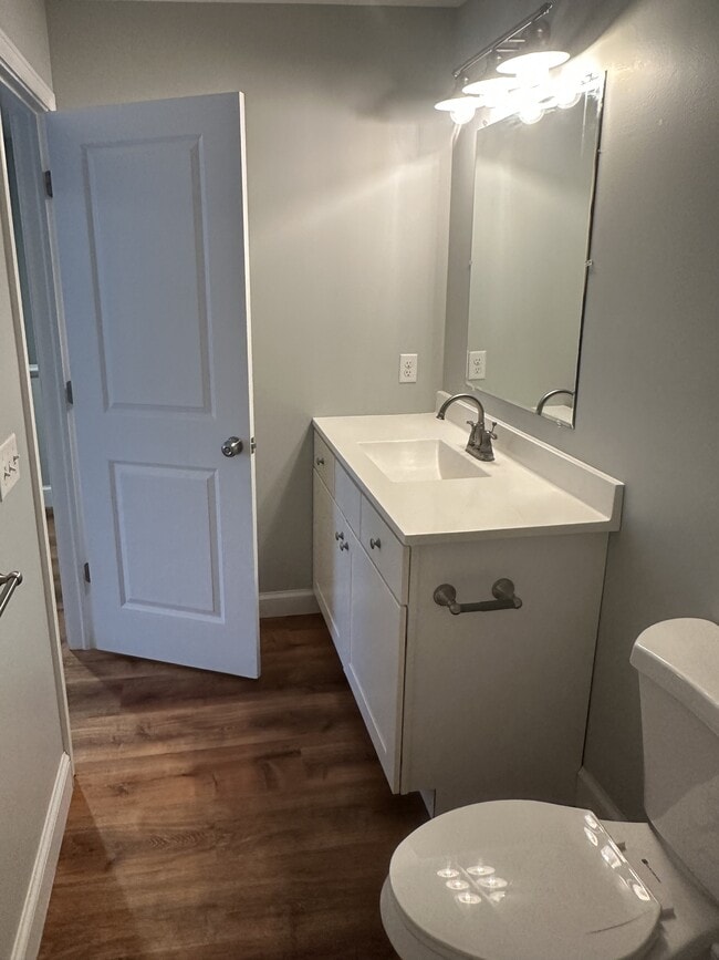 Building Photo - 2405 Rosa RoadRidge Manor Ct