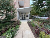 Building Photo - 2800 Wisconsin Ave NW