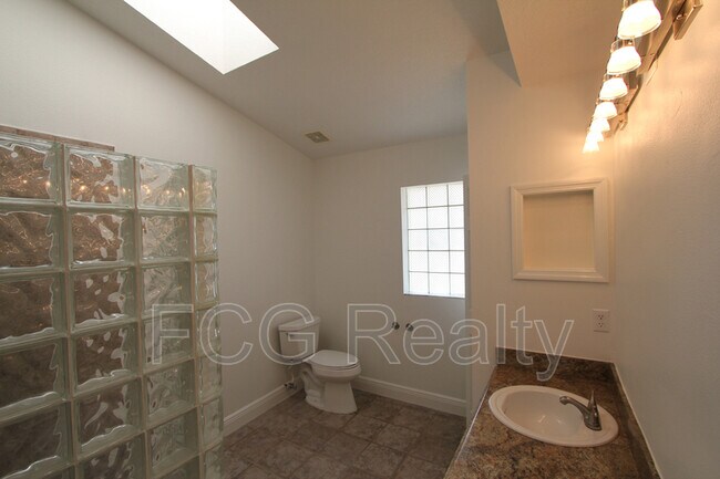 Building Photo - 130 Cedarpark Ln