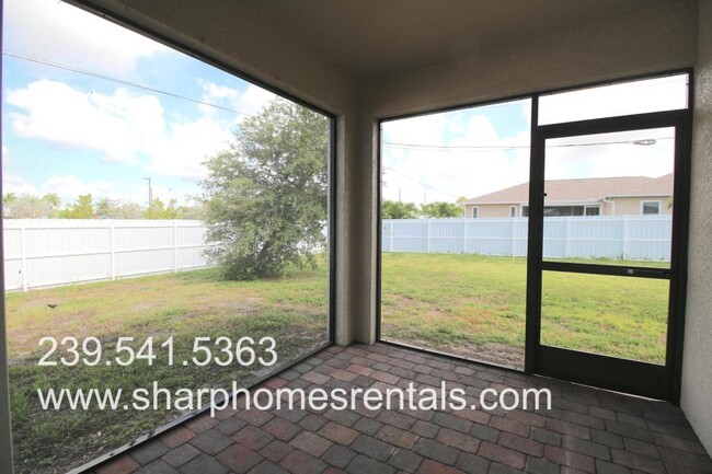 Building Photo - 709 SW 25th Ln