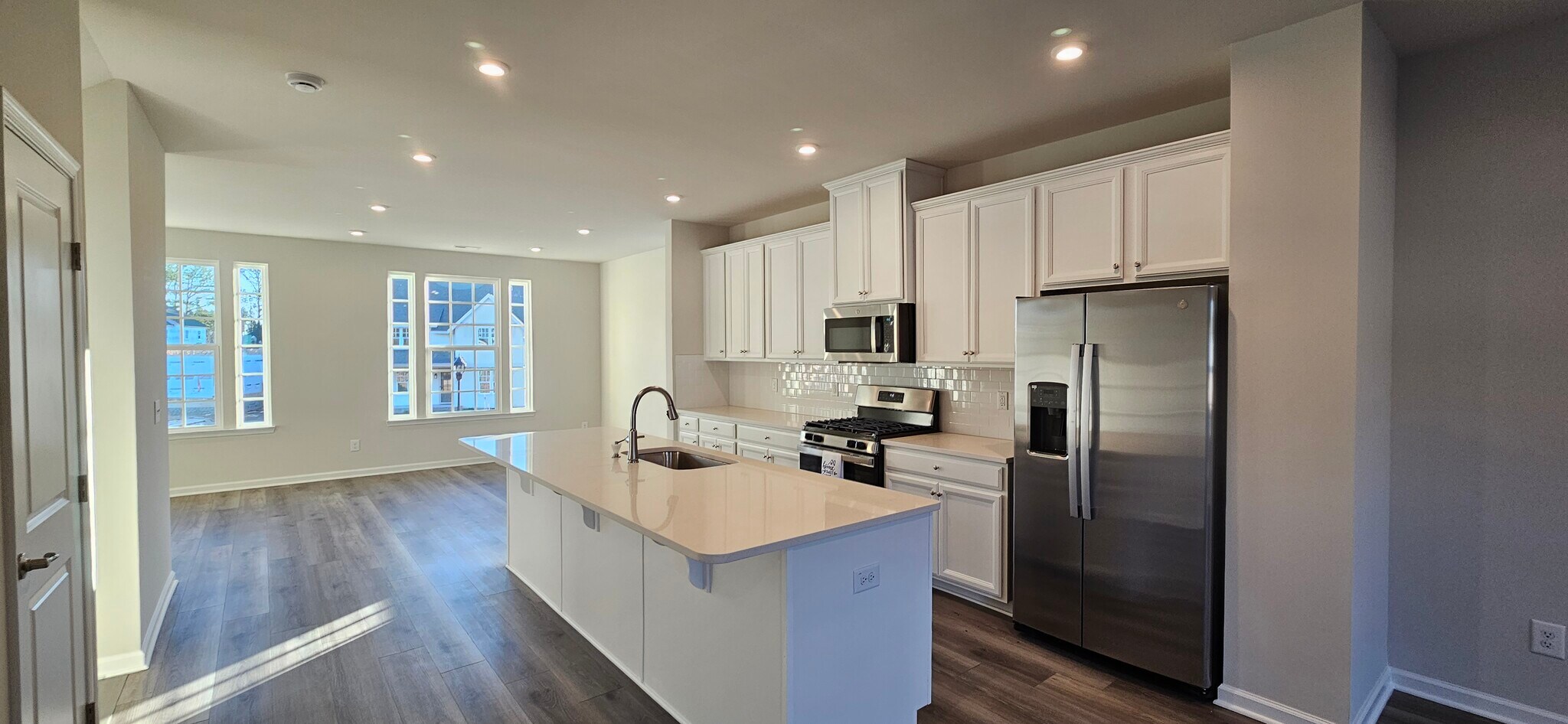 Building Photo - 504 Whitehall Cir