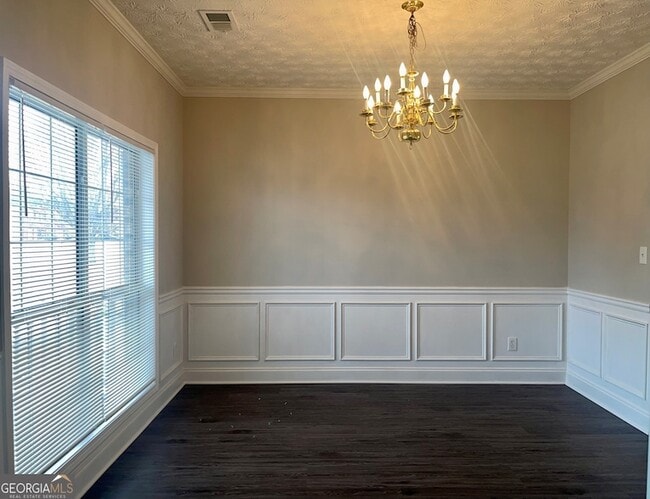 Building Photo - 299 Sheffield Chase