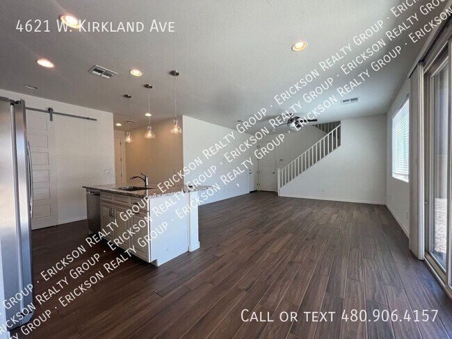 Building Photo - 4621 Kirkland Ave