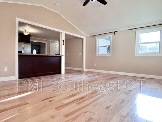 Building Photo - 39 Virginia Rd