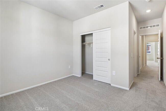 Building Photo - 567 Toledo Way