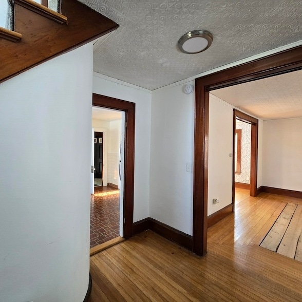 Building Photo - 67 Park St