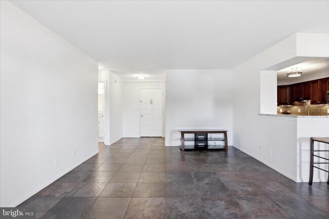 Building Photo - 8340 Greensboro Dr