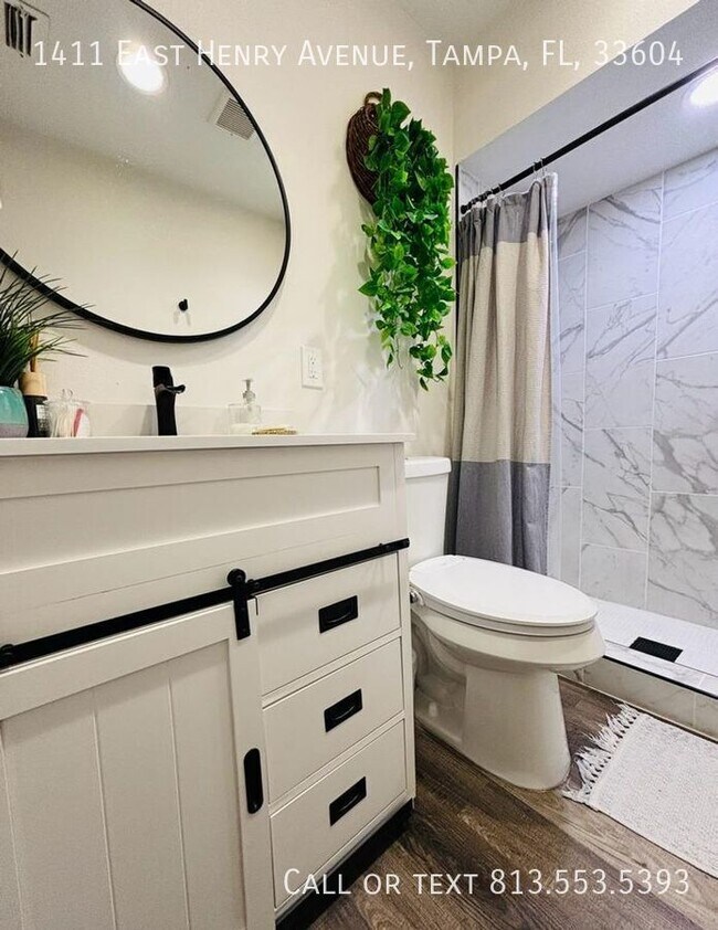 Building Photo - 1411 E Henry Ave