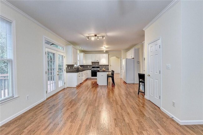 Building Photo - 3615 Ansley Park Dr