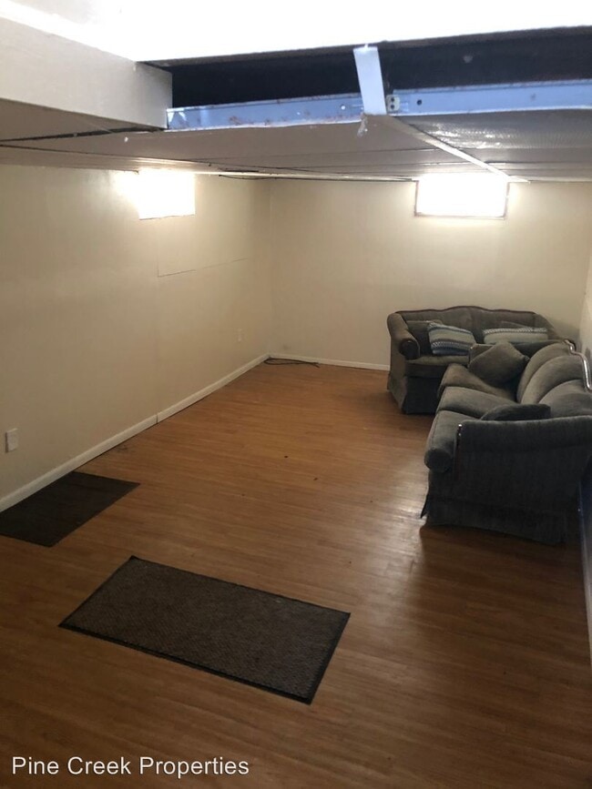 Building Photo - 3 br, 1.5 bath House - 1819 Maywood Rd