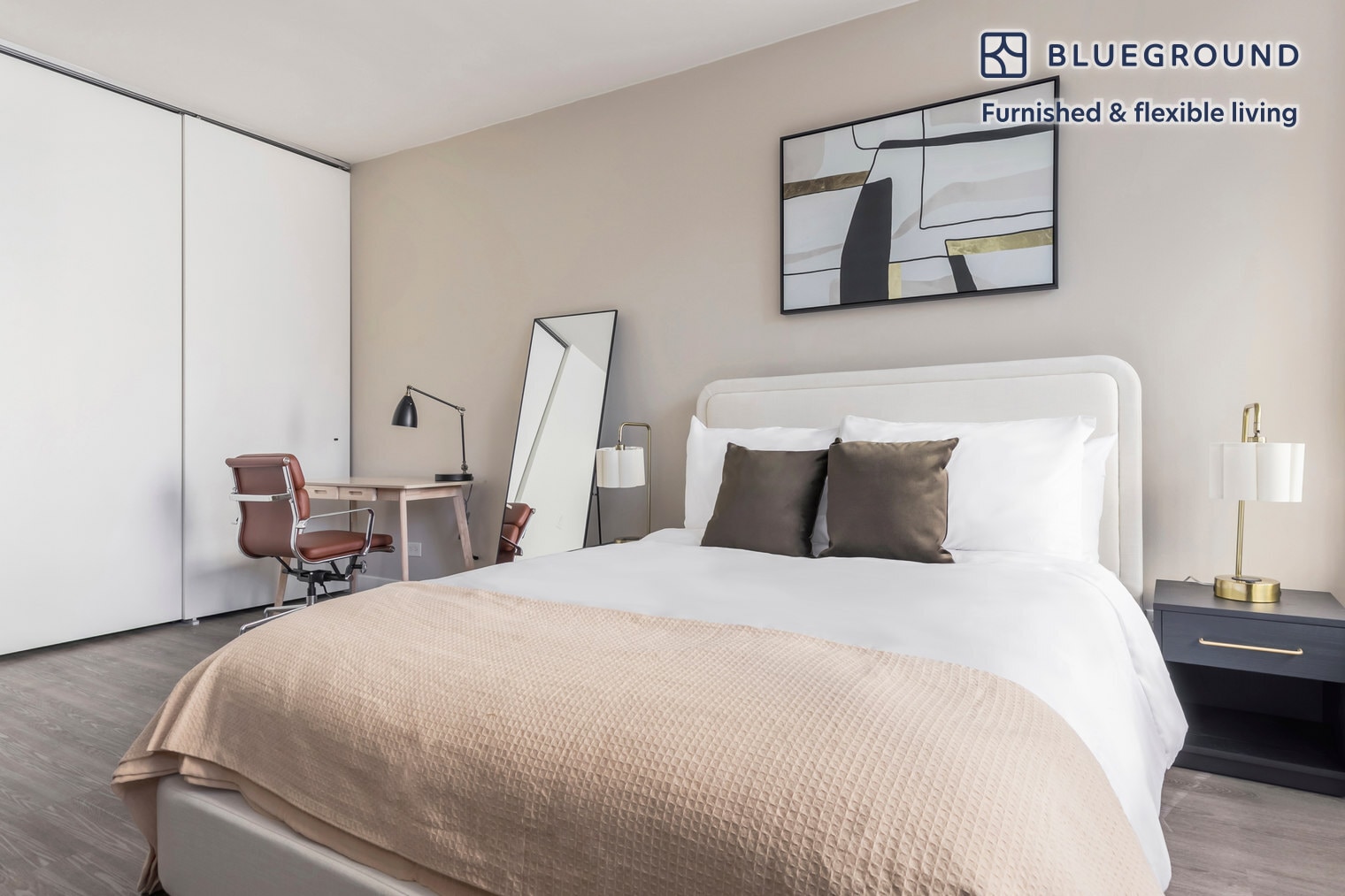 Building Photo - 21 E Chestnut St