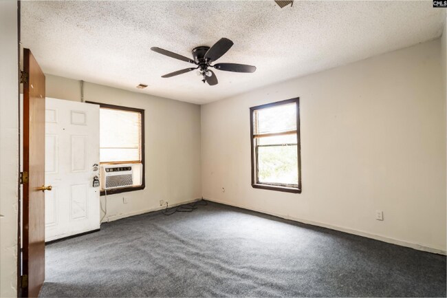 Building Photo - 506 N Line St