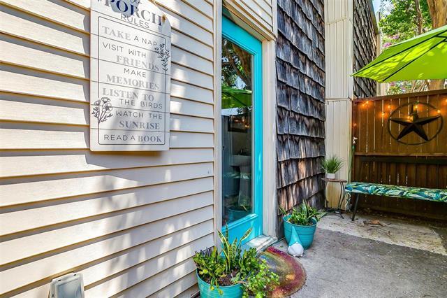 Building Photo - 2710 Douglas Ave