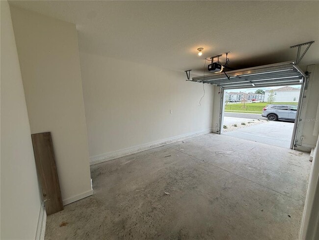Building Photo - 6524 SW 82nd Lp
