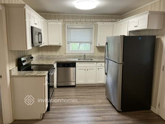 Building Photo - 5531 Wild Cherry Dr SW