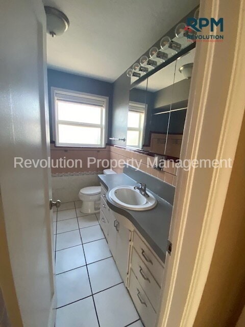 Building Photo - "Charming 2-Bed, 2-Bath Retreat in Ogden –...
