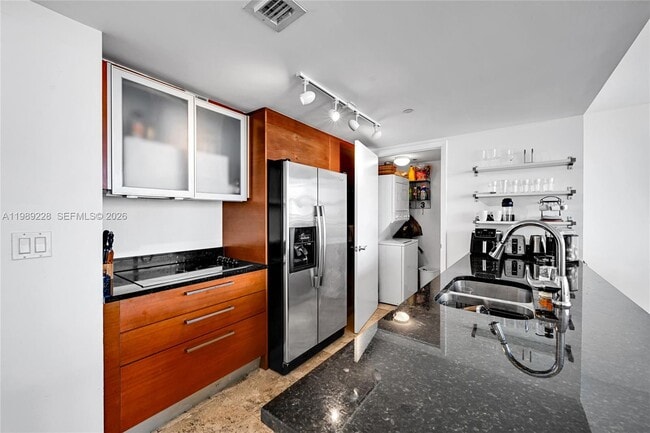 Building Photo - 1830 S Ocean Dr