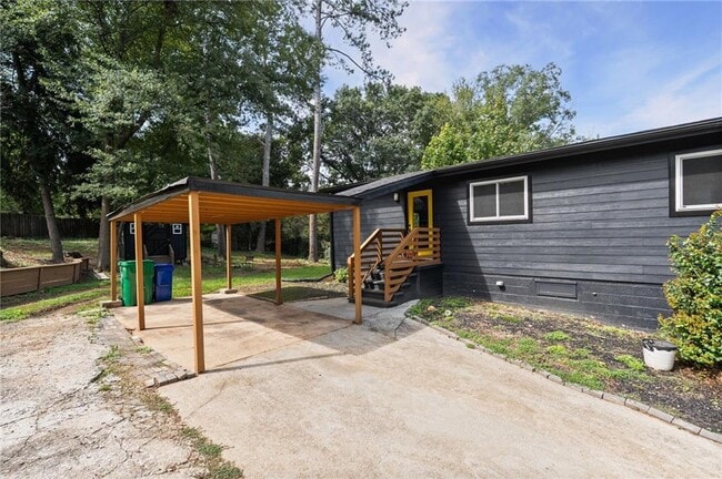 Building Photo - 3119 Piper Dr