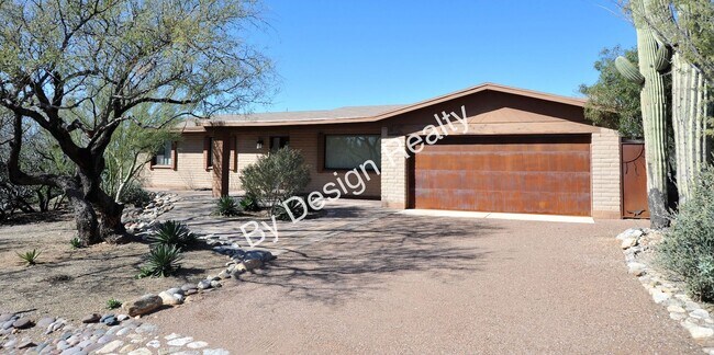 Building Photo - Remodeled Foothills Clusters 3 Bed 2 Bath
