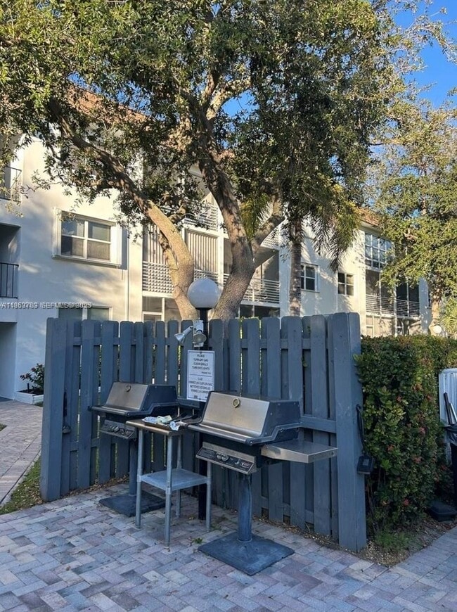 Building Photo - 1501 S Ocean Blvd