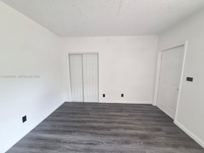 Building Photo - 1239 Marseille Dr
