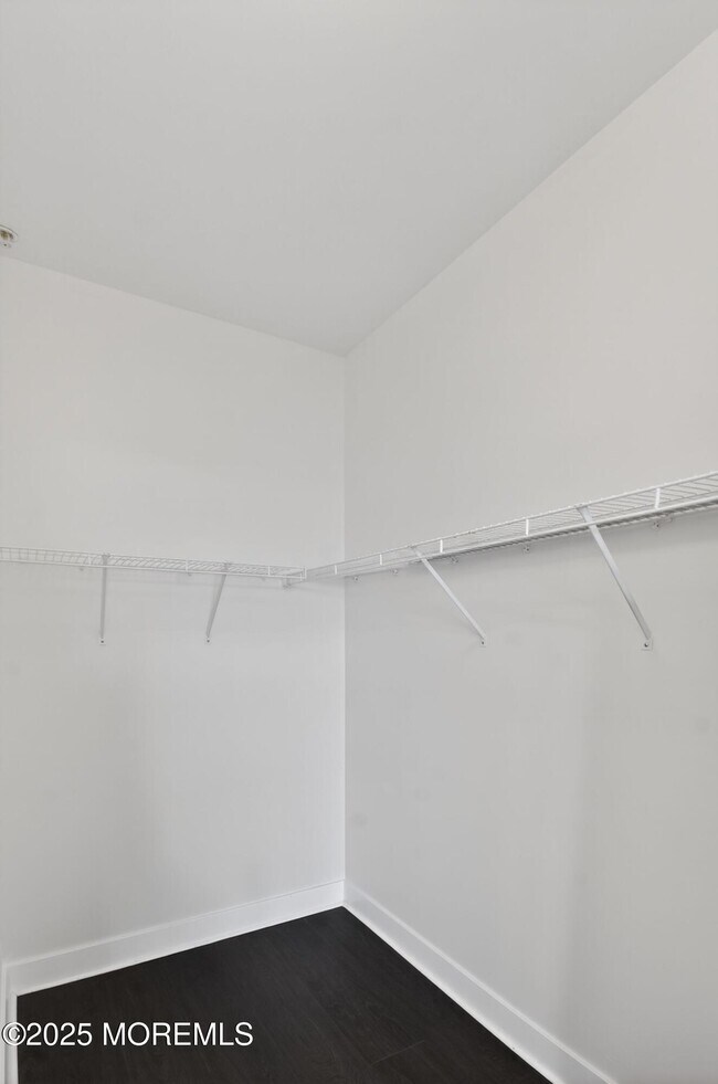 Building Photo - 626 Marion Ln