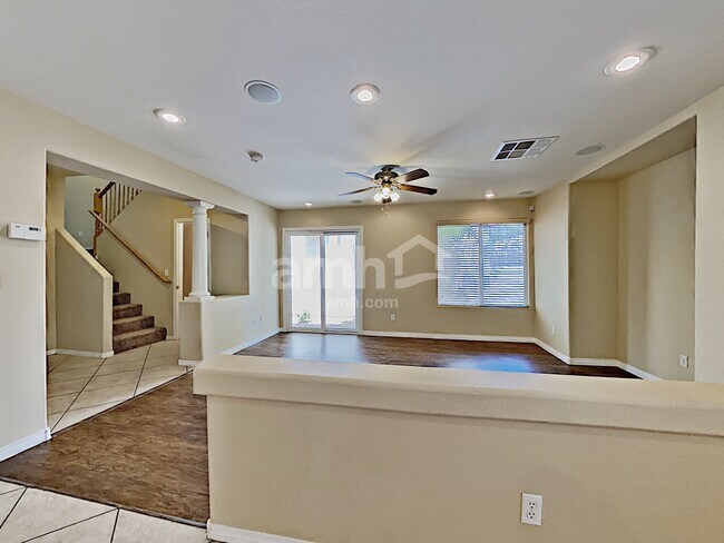 Building Photo - 7446 Celosia St