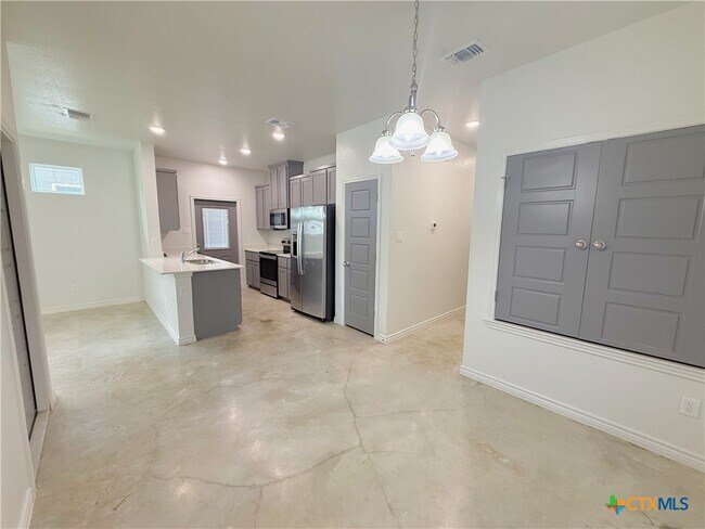 Building Photo - 215 A Riptide Dr