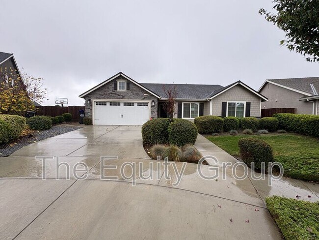 Building Photo - 4201 W Wren Ave