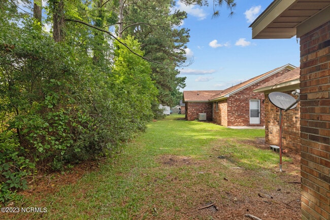 Building Photo - 111 Windsor Ct