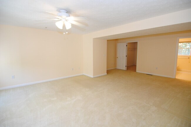 Building Photo - 69 Georgetown Dr