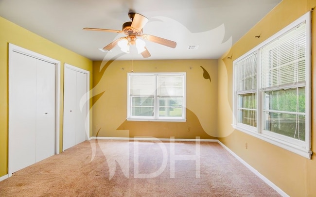 Building Photo - "Charming 3-Bedroom Oasis with 2 Full Baths in the Heart of Vinita!"