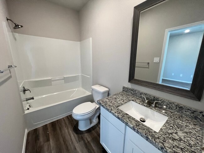 Building Photo - 11606 Vistawood St