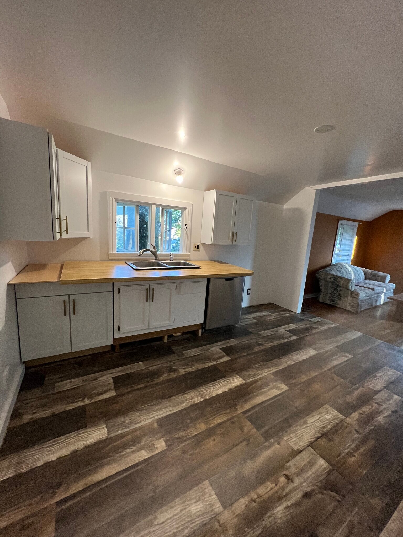 Building Photo - 738 Griswold St