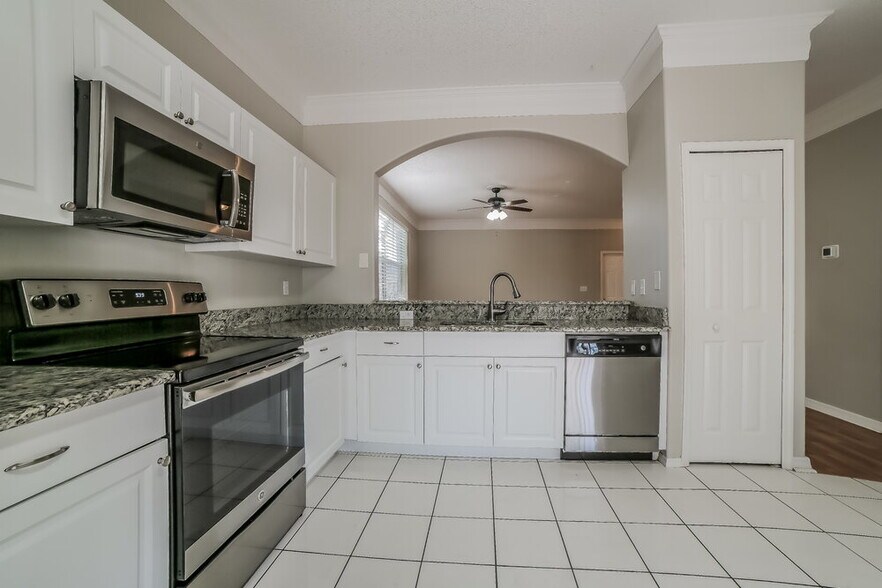 Building Photo - 11534 Wellman Dr