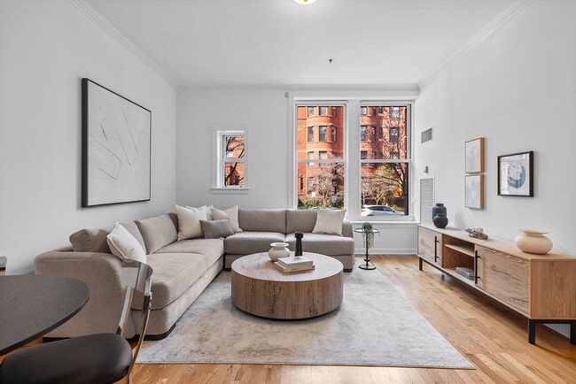 Primary Photo - 416 Marlborough St