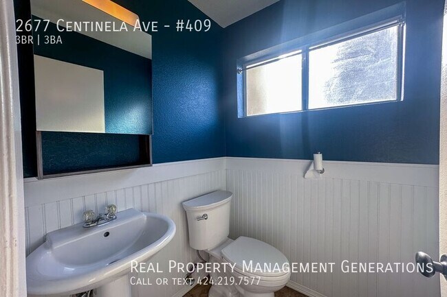 Building Photo - 2677 S Centinela Ave