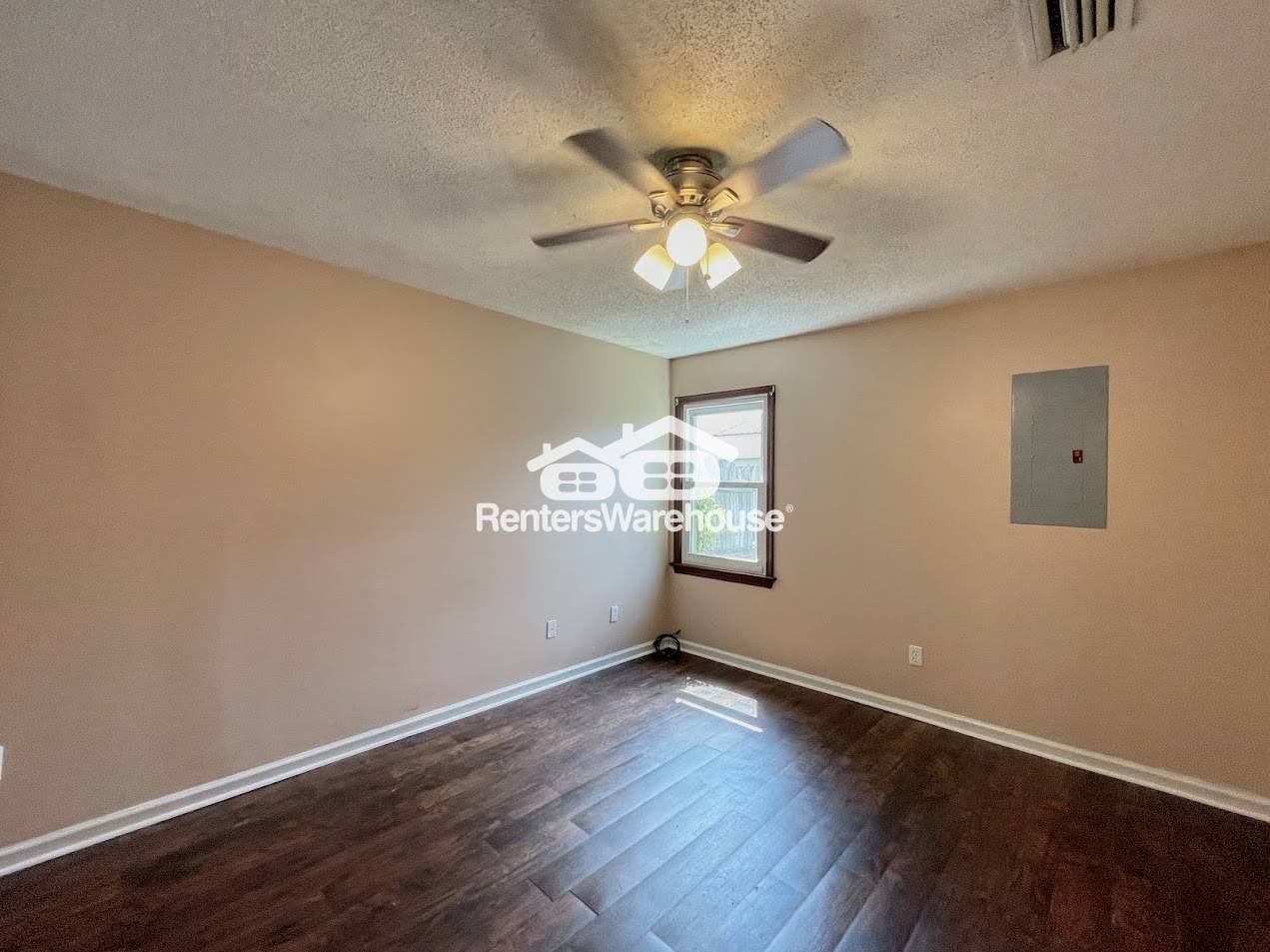Building Photo - 521 Brisa Dr