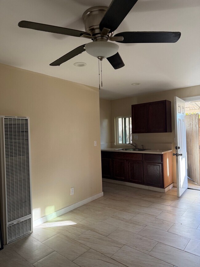 Building Photo - 10967 Pipeline Ave