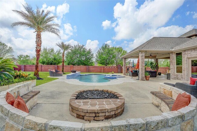 Building Photo - 10727 Stone Isle Ct