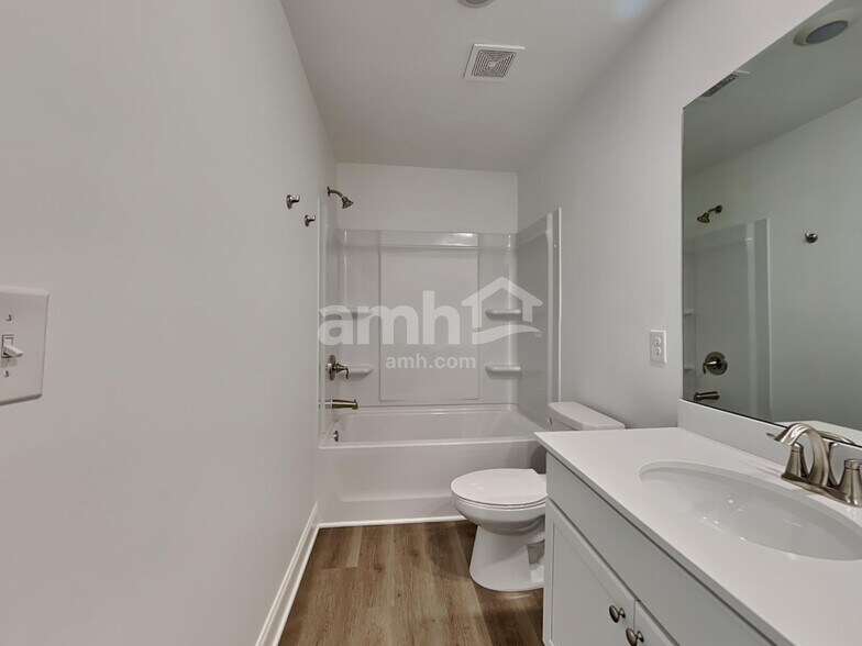 Building Photo - 232 Argea Dr