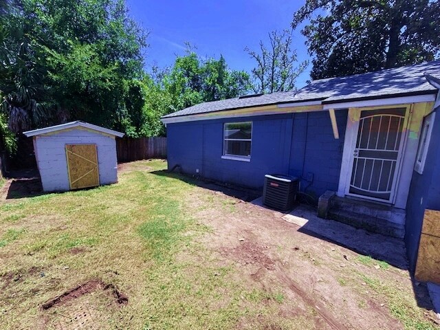 Building Photo - 5201 Dodge Rd
