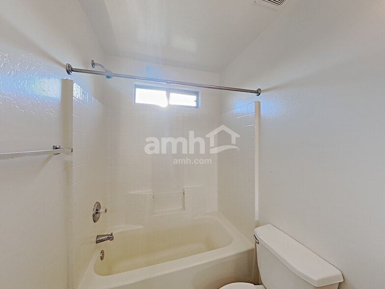 Building Photo - 7364 W Ocotillo Rd