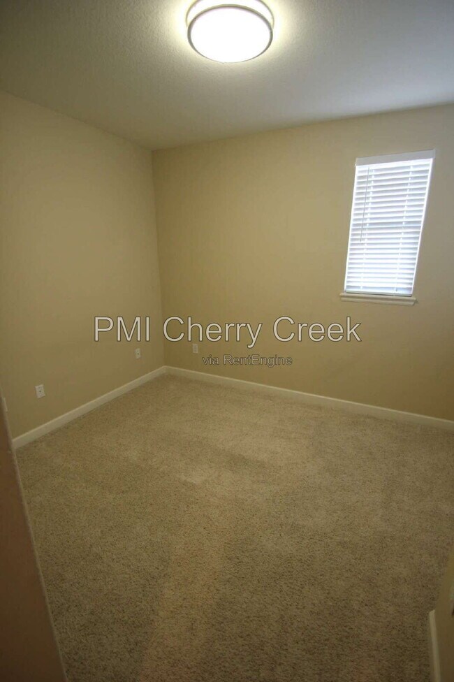 Building Photo - 6385 S Xanadu Way