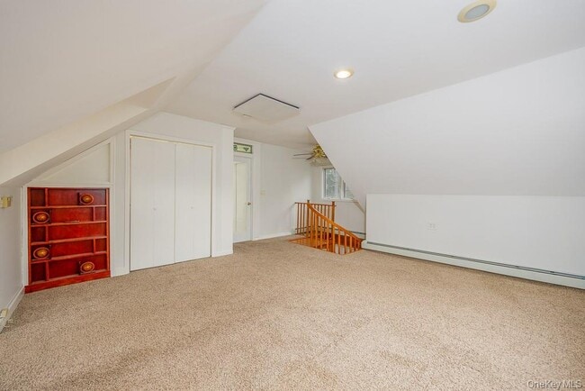 Building Photo - 17 Old Lake Rd