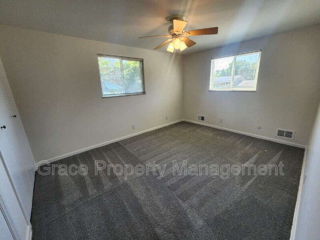 Building Photo - 10946 Melody Dr