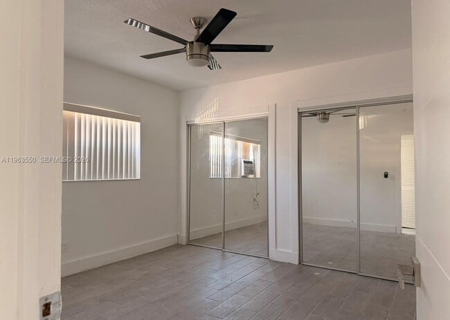 Building Photo - 3515 Van Buren St