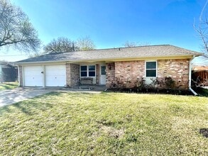 Building Photo - 201 E Fuller Dr