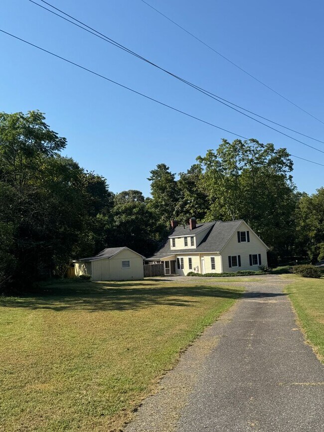 Building Photo - 207 Edgemont Ave