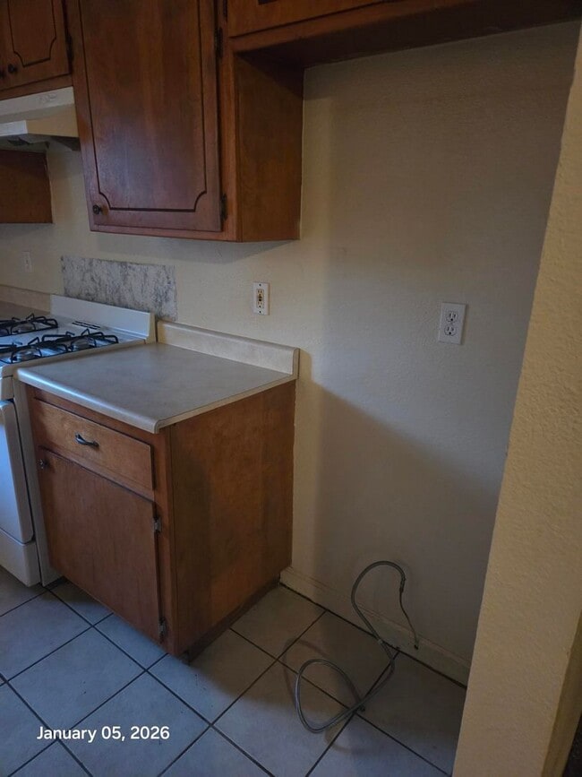 Building Photo - Great unit in a great neighborhood